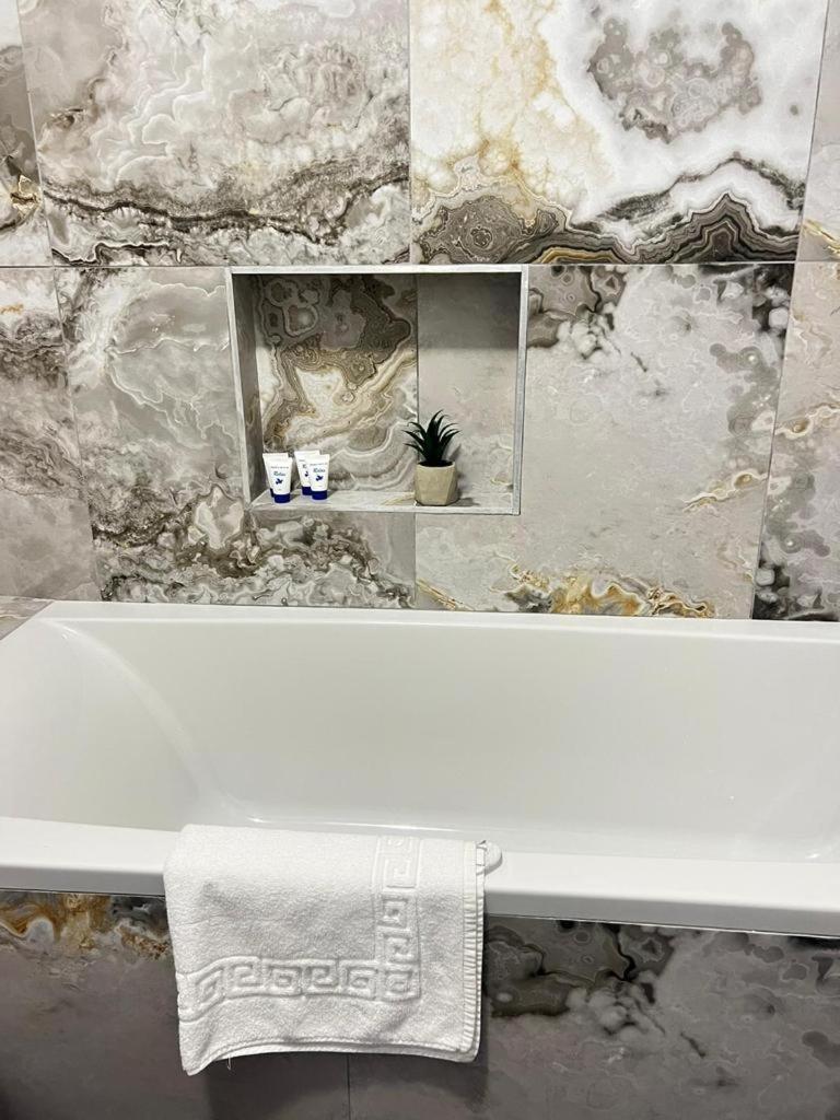 Luxury Cozy Apartments Σουκεάβα Εξωτερικό φωτογραφία